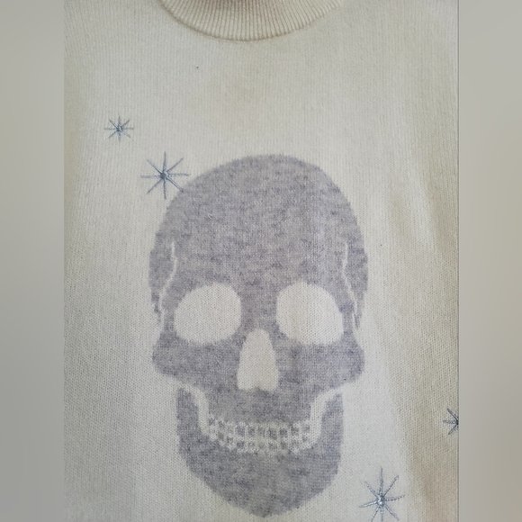27 Miles Malibu Maja Skull 100% Cashmere Sweater Womens Small Ivory Mock Neck - Picture 9 of 16